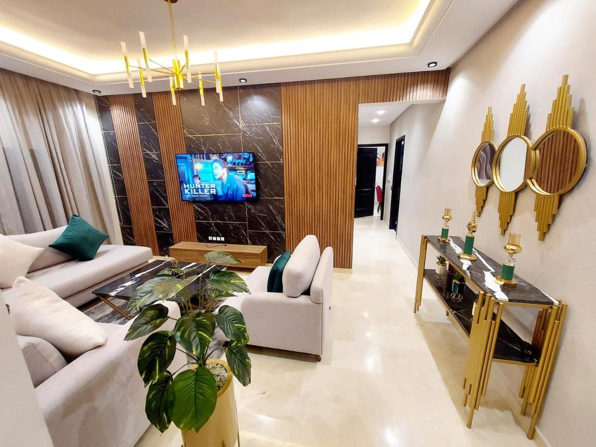 Modern Apartment Opposite The Hassan2 Mosque, Very Well Equipped And Stylish, 85 M2 With Gym And Direct Sea View With Underground Garage , Prohibits Unmarried Couples Of Arab Origin Касабланка Экстерьер фото