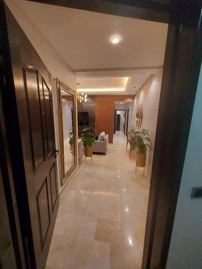 Modern Apartment Opposite The Hassan2 Mosque, Very Well Equipped And Stylish, 85 M2 With Gym And Direct Sea View With Underground Garage , Prohibits Unmarried Couples Of Arab Origin Касабланка Экстерьер фото