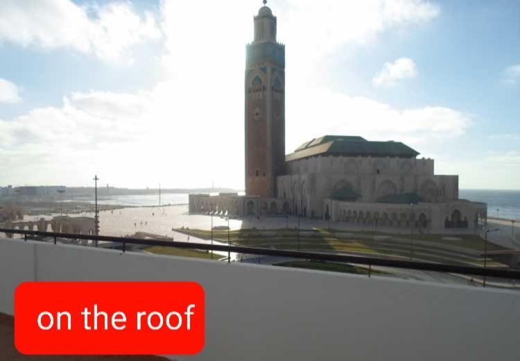Modern Apartment Opposite The Hassan2 Mosque, Very Well Equipped And Stylish, 85 M2 With Gym And Direct Sea View With Underground Garage , Prohibits Unmarried Couples Of Arab Origin Касабланка Экстерьер фото