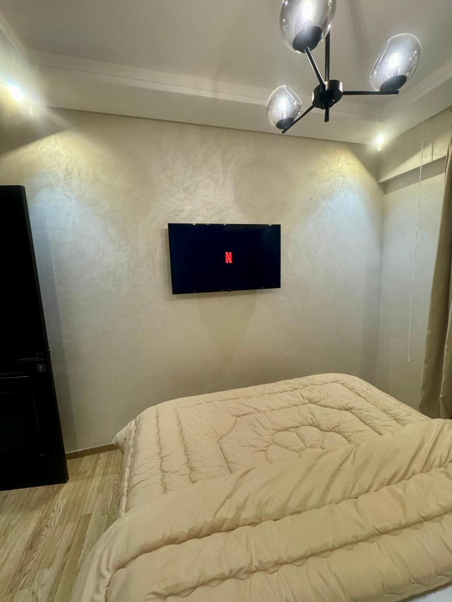 Modern Apartment Opposite The Hassan2 Mosque, Very Well Equipped And Stylish, 85 M2 With Gym And Direct Sea View With Underground Garage , Prohibits Unmarried Couples Of Arab Origin Касабланка Экстерьер фото